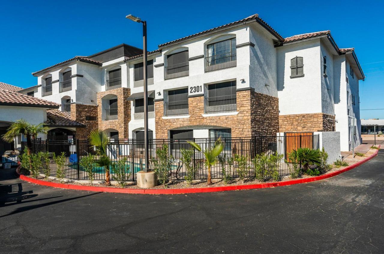 Metro Tempe Apartments Studio W Two King Beds Esterno foto